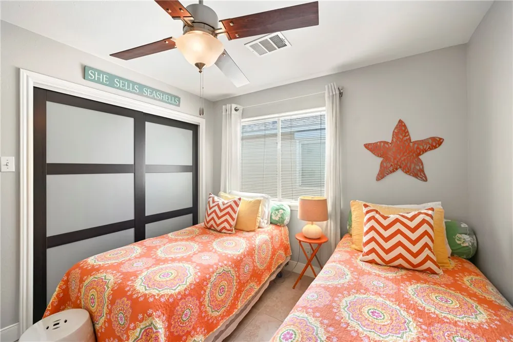 220 W Avenue F #2B Port Aransas, TX 78373