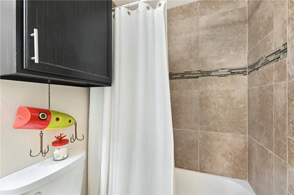 220 W Avenue F #2B Port Aransas, TX 78373