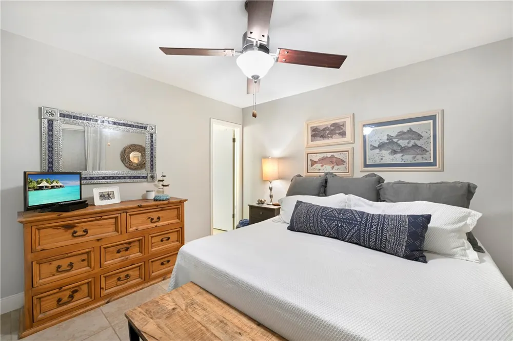 220 W Avenue F #2B Port Aransas, TX 78373