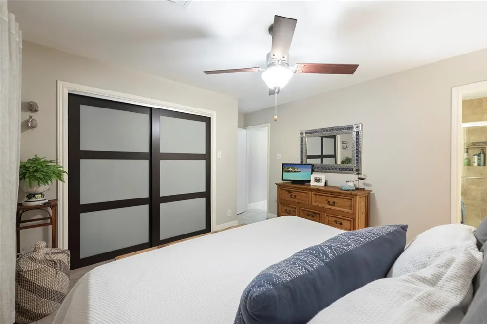 220 W Avenue F #2B Port Aransas, TX 78373