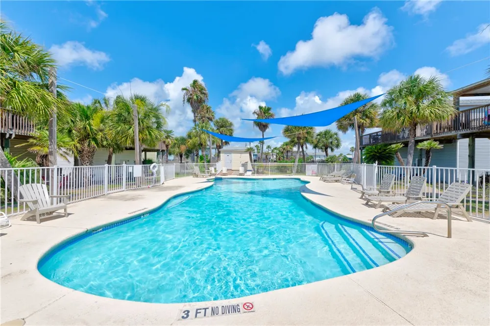 220 W Avenue F #2B Port Aransas, TX 78373