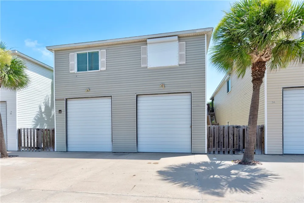 220 W Avenue F #2B Port Aransas, TX 78373
