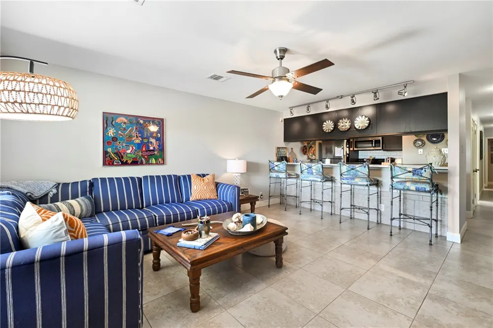 220 W Avenue F #2B Port Aransas, TX 78373