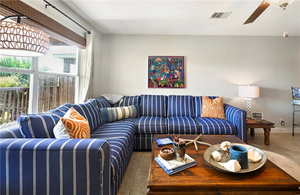 220 W Avenue F #2B Port Aransas, TX 78373