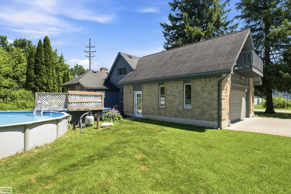 105 3rd Street Yale City, MI 48097