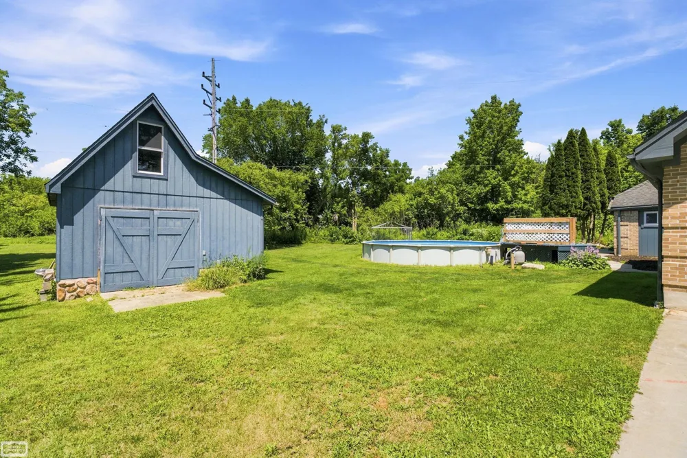 105 3rd Street Yale City, MI 48097