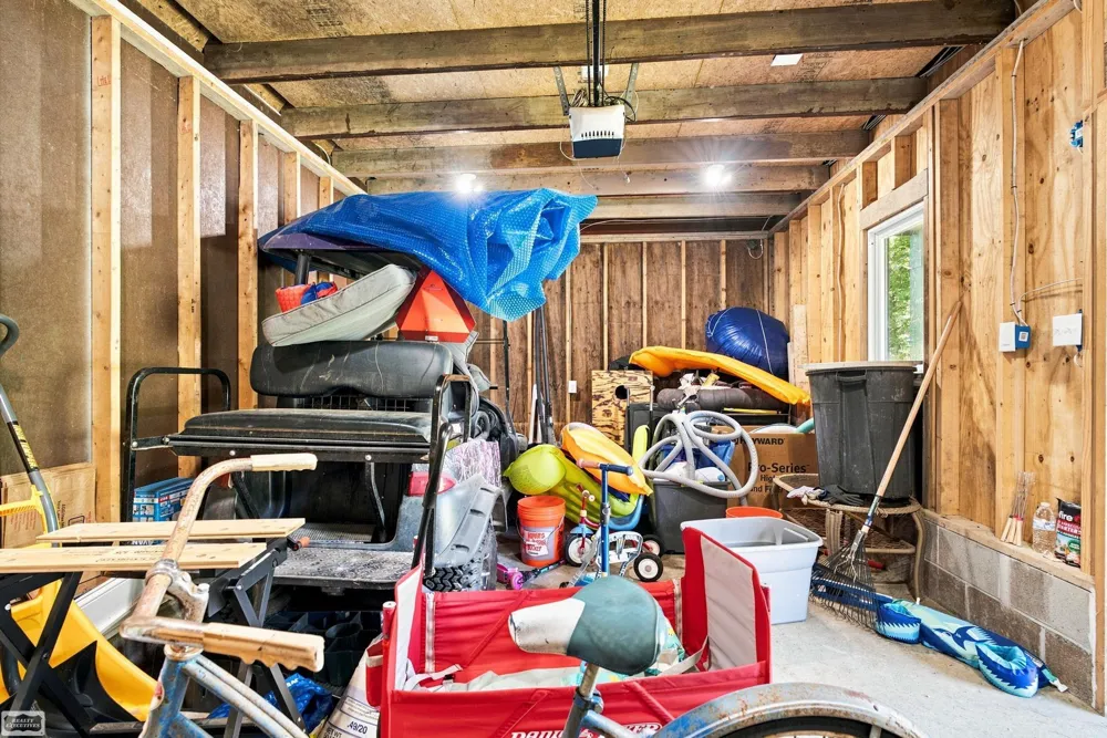 105 3rd Street Yale City, MI 48097
