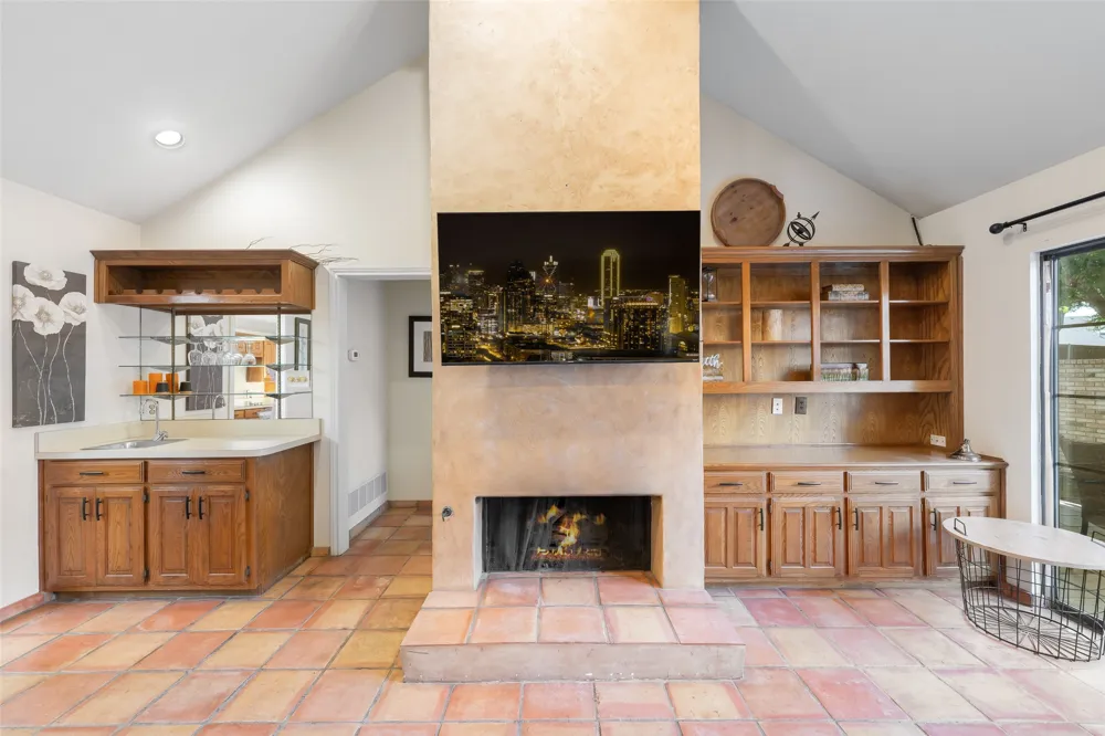 2739 Sedgeway Lane Carrollton, TX 75006
