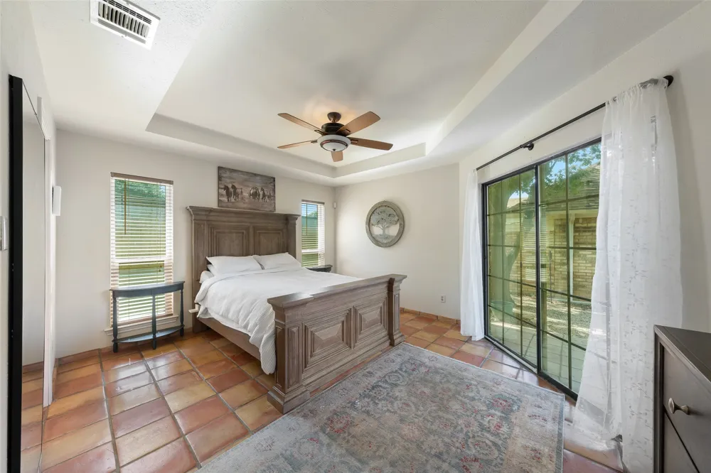 2739 Sedgeway Lane Carrollton, TX 75006