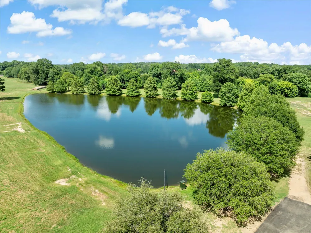 5500 Farm to Market 195 Paris, TX 75462
