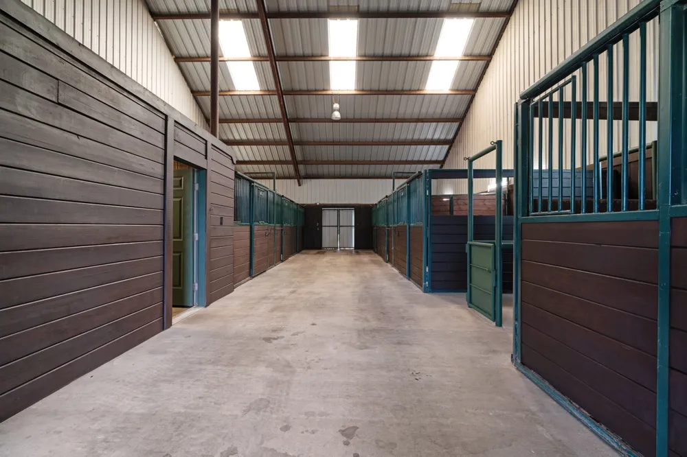 5500 Farm to Market 195 Paris, TX 75462