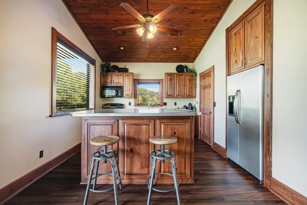 5500 Farm to Market 195 Paris, TX 75462