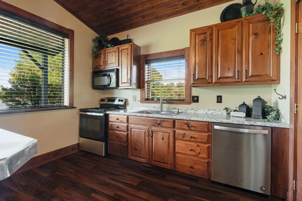 5500 Farm to Market 195 Paris, TX 75462