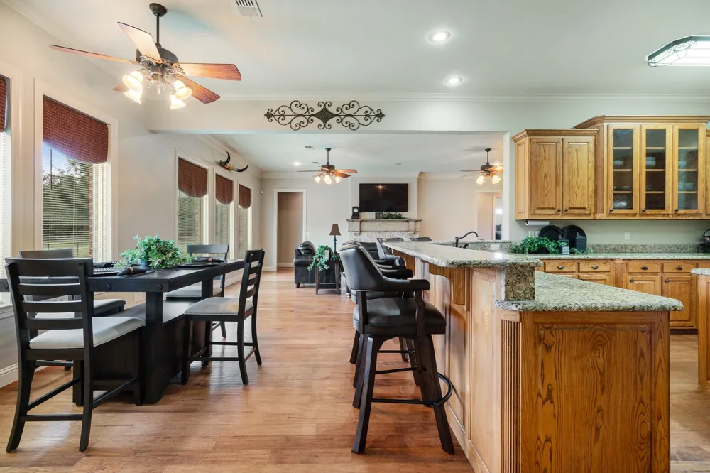5500 Farm to Market 195 Paris, TX 75462