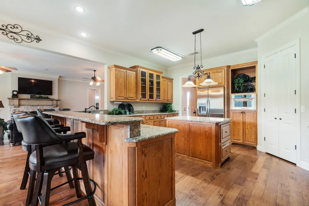 5500 Farm to Market 195 Paris, TX 75462