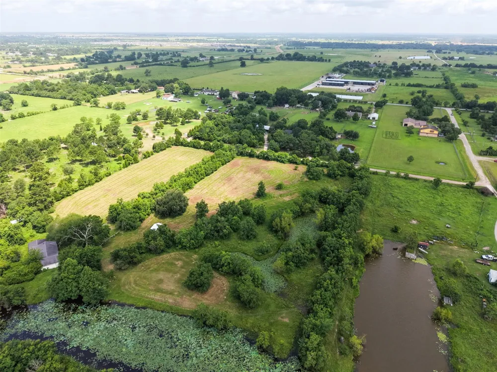 28619 Barry Lane Waller, TX 77484