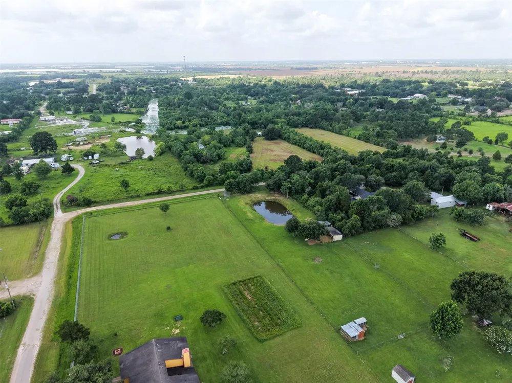 28619 Barry Lane Waller, TX 77484