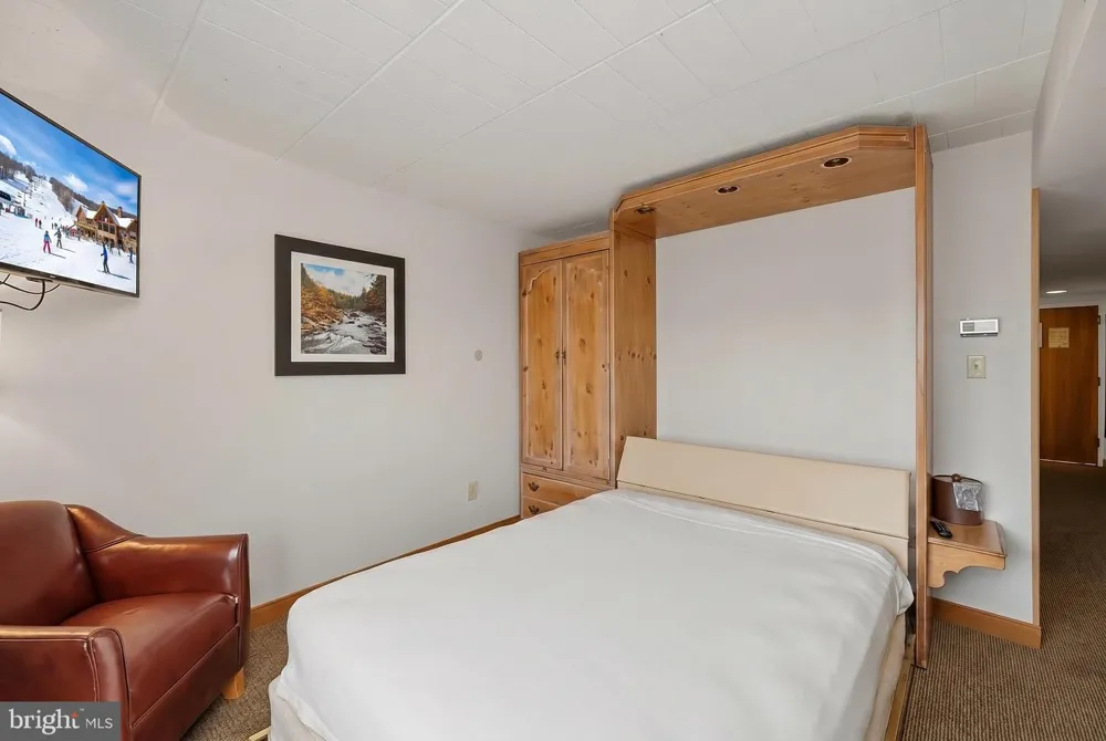 290 MARSH HILL ROAD #706 Mc Henry, MD 21541