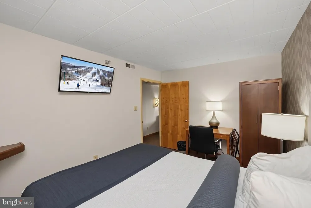 290 MARSH HILL ROAD #706 Mc Henry, MD 21541