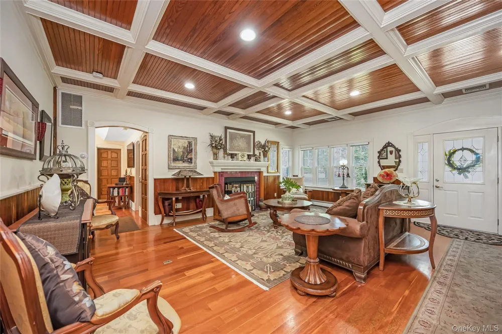 14 Danes Street Blue Point, NY 11715