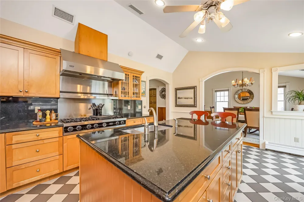 14 Danes Street Blue Point, NY 11715