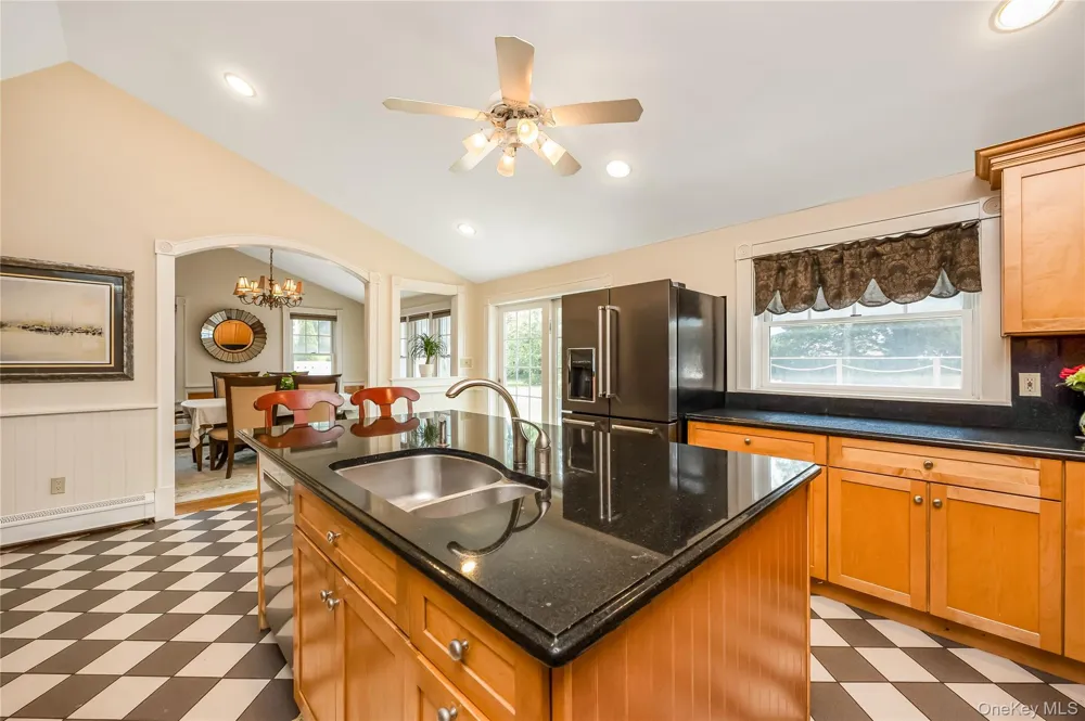 14 Danes Street Blue Point, NY 11715