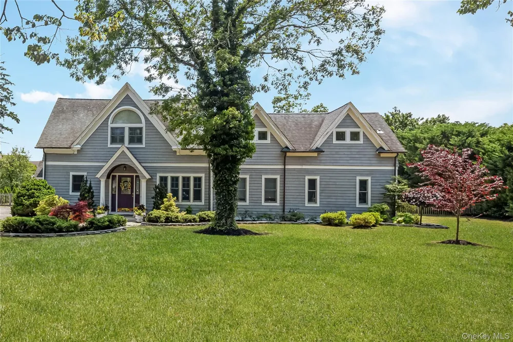 14 Danes Street Blue Point, NY 11715