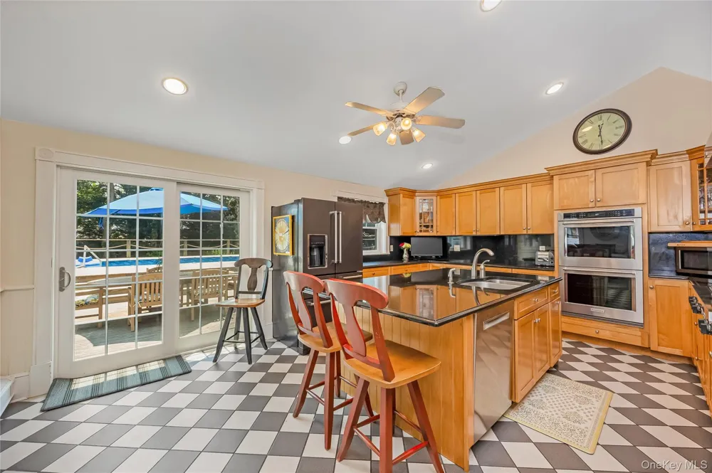 14 Danes Street Blue Point, NY 11715