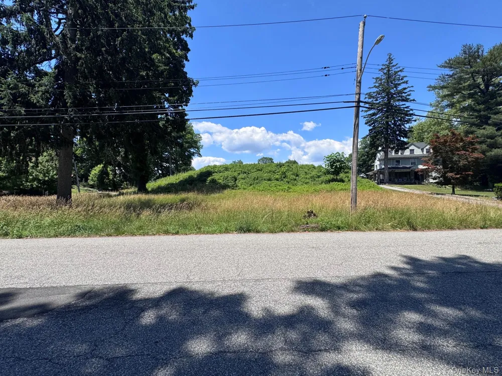 16 The Boulevard New Rochelle, NY 10801
