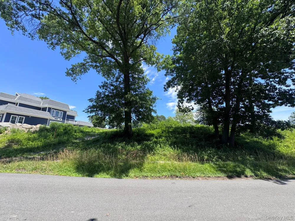 16 The Boulevard New Rochelle, NY 10801