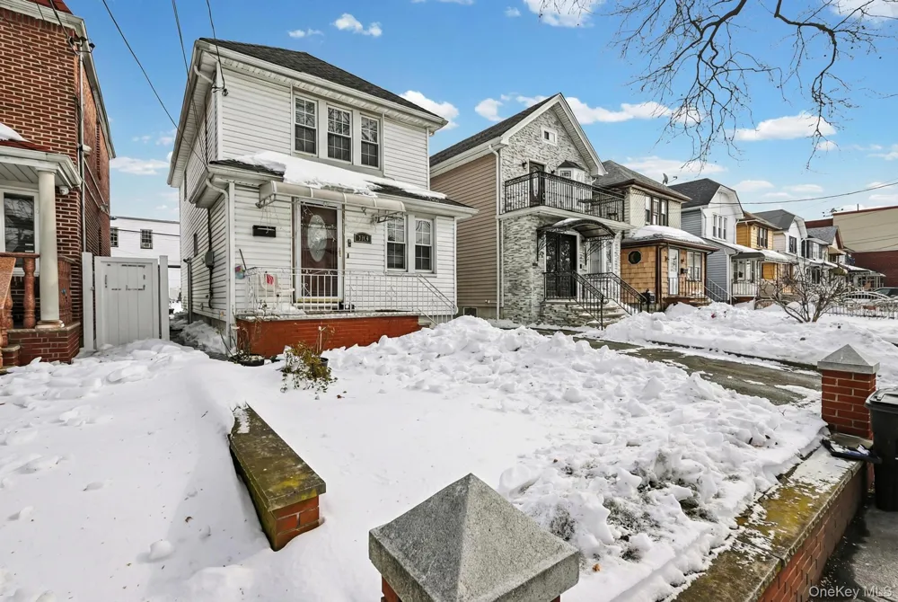 93-19 201st Street Hollis, NY 11423