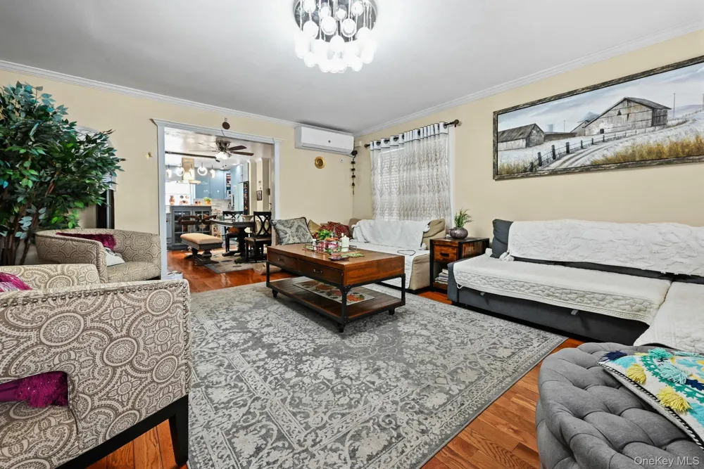 93-19 201st Street Hollis, NY 11423