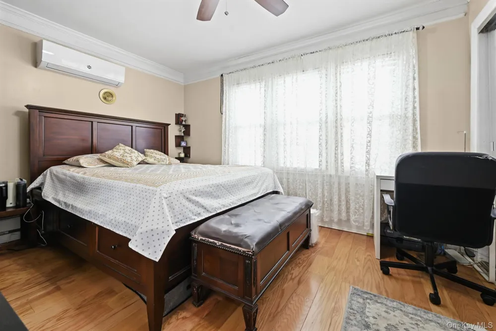 93-19 201st Street Hollis, NY 11423