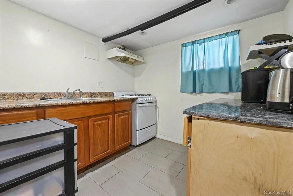 93-19 201st Street Hollis, NY 11423