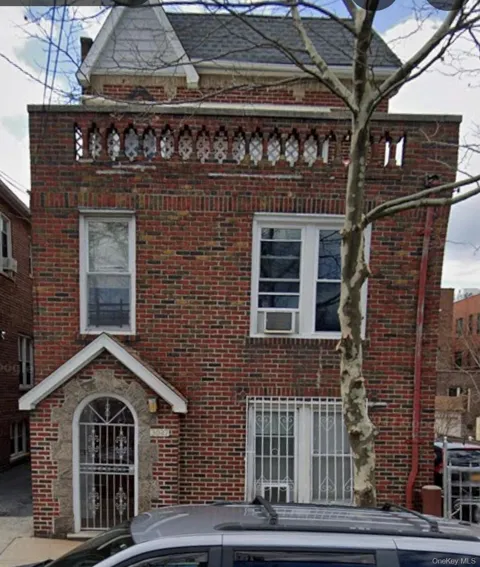 3027 Radcliffe Avenue Avenue #3