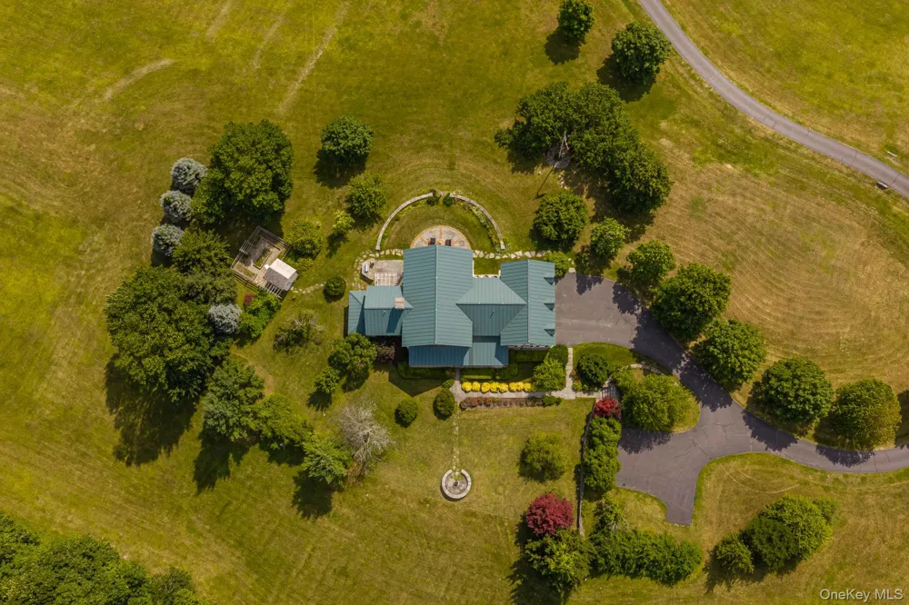 189 Sutherland Road Chatham, NY 12184