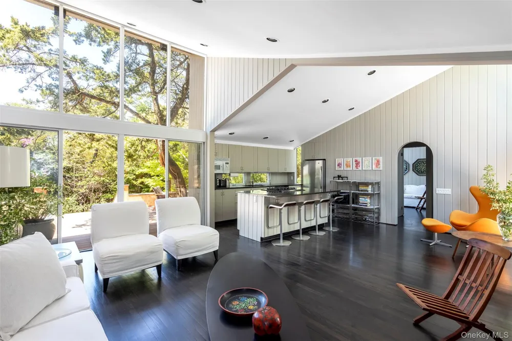 487 Tarpon Walk Fire Island Pines, NY 11782
