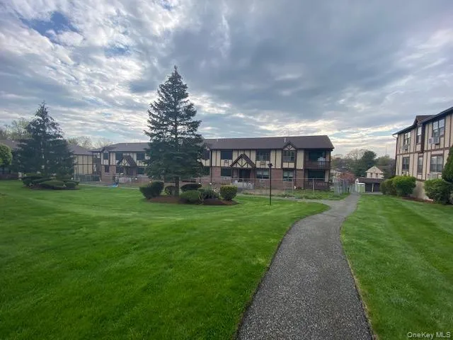 493 Sierra Vista Lane Valley Cottage, NY 10989