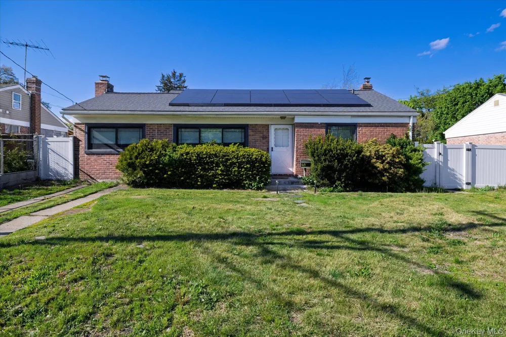 69 W 22nd Street Huntington Station, NY 11746