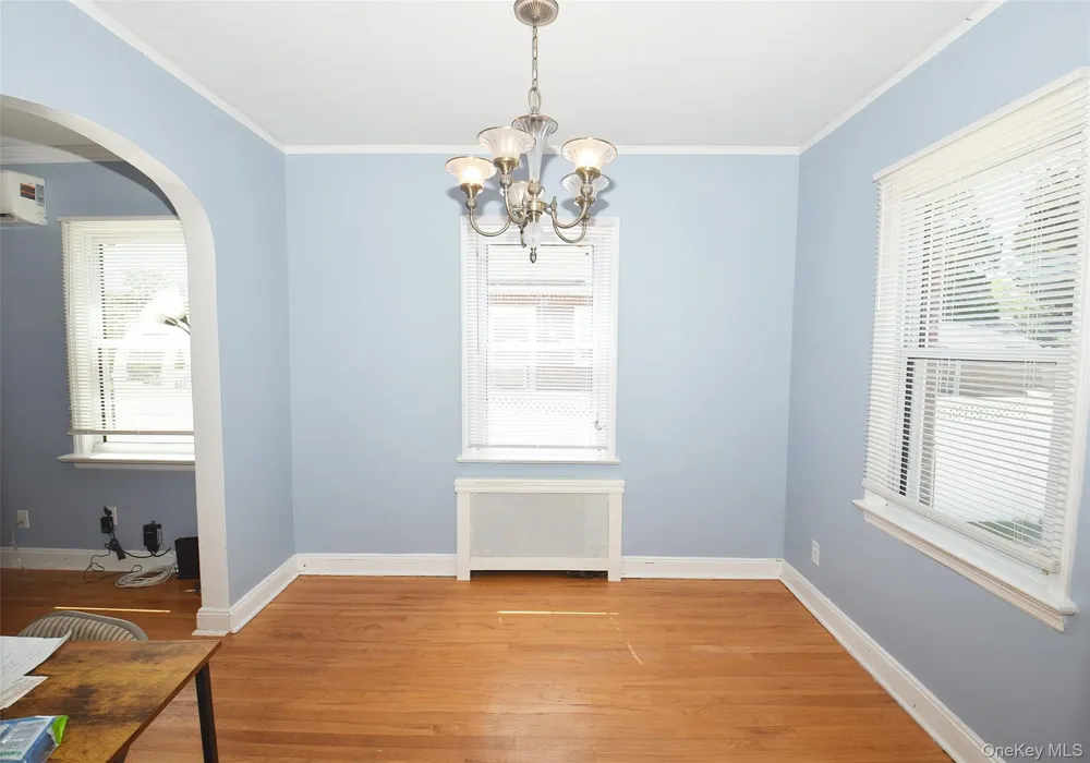 35 Rose Lane New Hyde Park, NY 11040