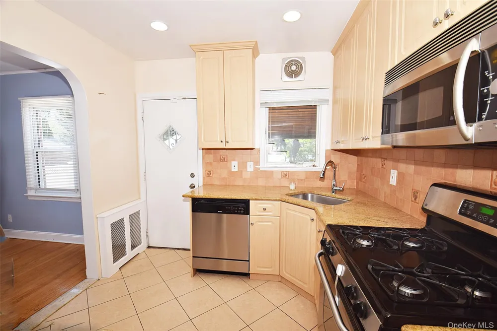 35 Rose Lane New Hyde Park, NY 11040