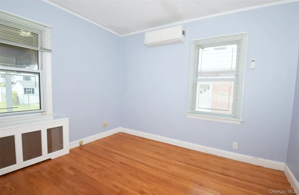 35 Rose Lane New Hyde Park, NY 11040