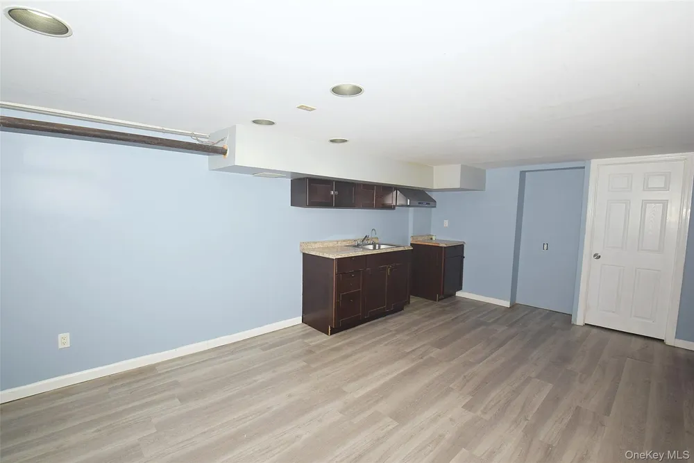 35 Rose Lane New Hyde Park, NY 11040