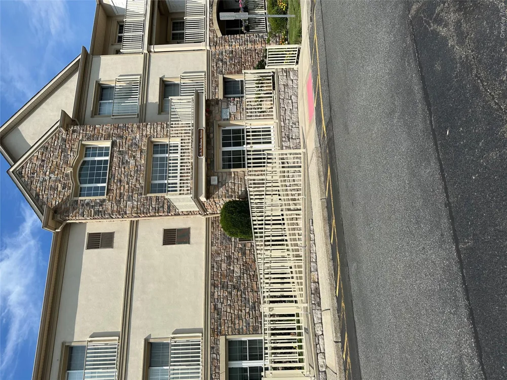 28 De Baun Avenue #201 Suffern, NY 10901