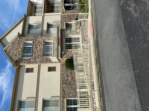 28 De Baun Avenue #201