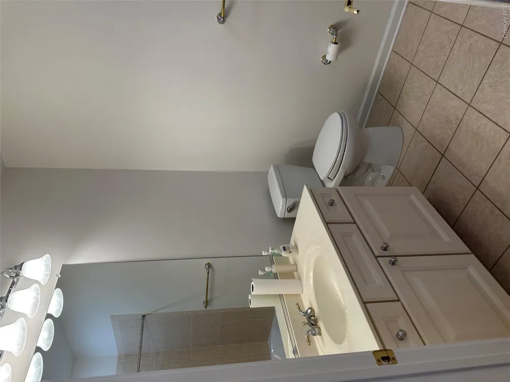 28 De Baun Avenue #201 Suffern, NY 10901