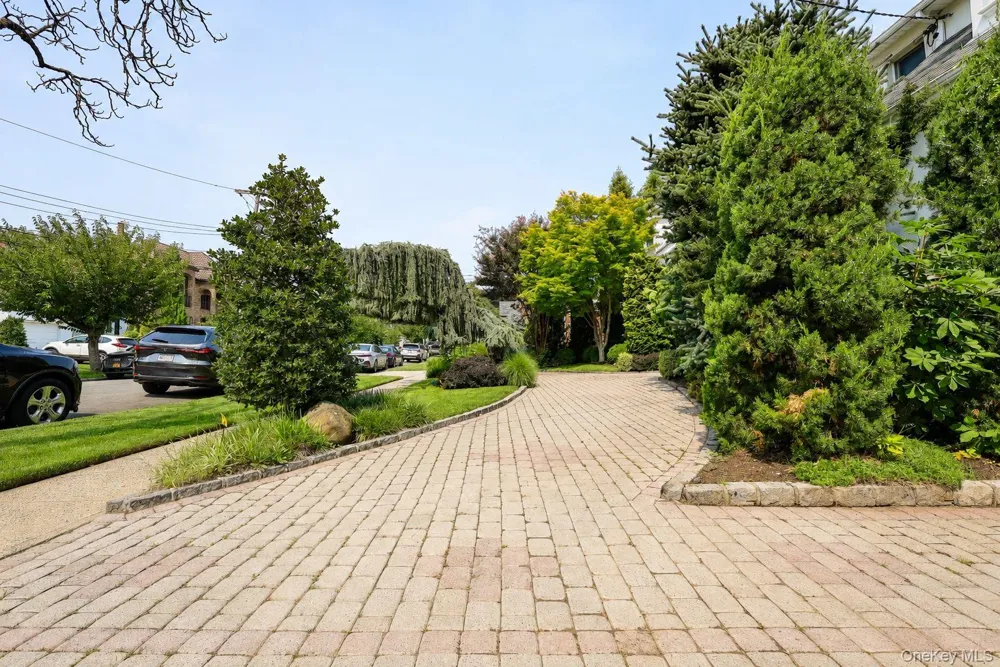 160-31 9th Avenue Whitestone, NY 11357