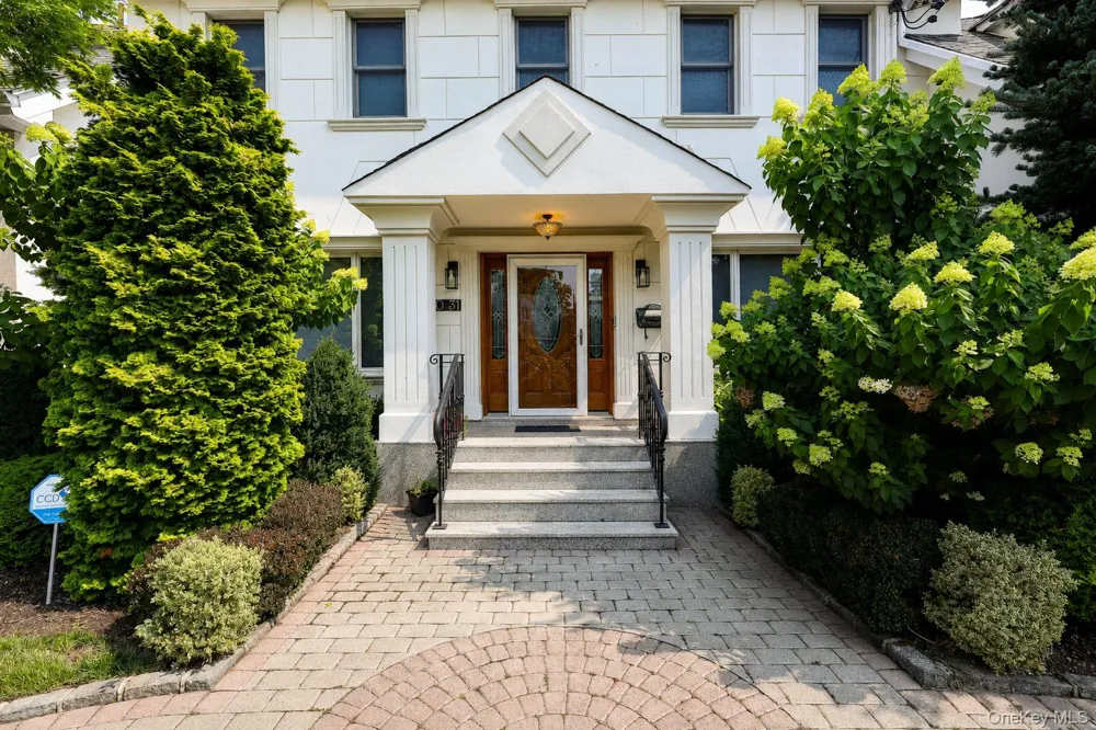 160-31 9th Avenue Whitestone, NY 11357