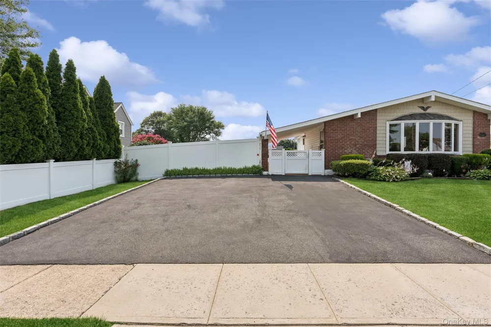 114 Miller Road Hicksville, NY 11801