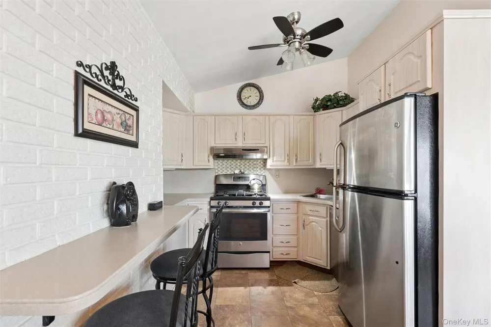 114 Miller Road Hicksville, NY 11801